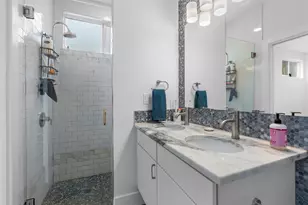 2514 E 4th St, Austin, TX 78702 - Photo 13