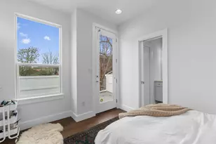 2514 E 4th St, Austin, TX 78702 - Photo 17