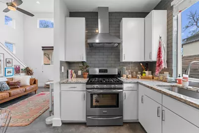 2514 E 4th Street #B, Austin, TX 78702 - Photo 9