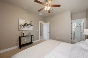 7704 Easy Wind Dr, Austin, TX 78757 - Photo 37