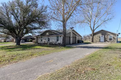 61 Family Circle, Hutto, TX 78634 - Photo 33