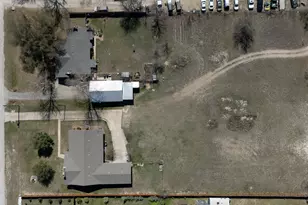 61 Family Cir, Hutto, TX 78634 - Photo 35