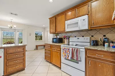 61 Family Circle, Hutto, TX 78634 - Photo 5