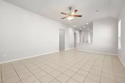 913 Centerra Hills Circle, Round Rock, TX 78665 - Photo 5