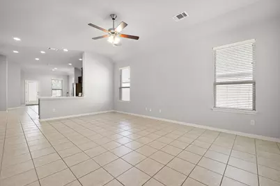 913 Centerra Hills Circle, Round Rock, TX 78665 - Photo 5