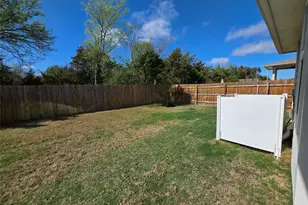 8415 Linda Michelle Ln, Austin, TX 78724 - Photo 23