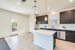 815 Sandhill Branch Dr, Austin, TX 78748 - Photo 11