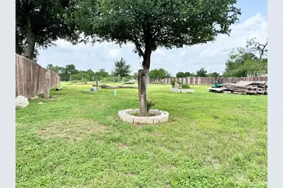 179 Sierra Rosa Drive, Cedar Creek, TX 78612 - Photo 33