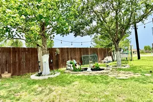 179 Sierra Rosa Dr, Cedar Creek, TX 78612 - Photo 37