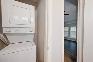 3839 SE Dry Creek Dr, Austin, TX 78731 - Photo 13