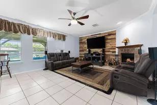 112 Floating Leaf Dr, Hutto, TX 78634 - Photo 9