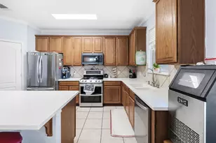 112 Floating Leaf Dr, Hutto, TX 78634 - Photo 13