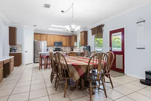 112 Floating Leaf Dr, Hutto, TX 78634 - Photo 11