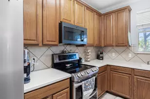 112 Floating Leaf Dr, Hutto, TX 78634 - Photo 15