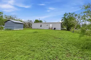 612 Lilac Way, Kyle, TX 78640 - Photo 9