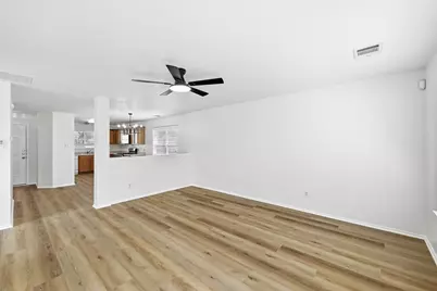 332 Wetzel, Kyle, TX 78640 - Photo 5