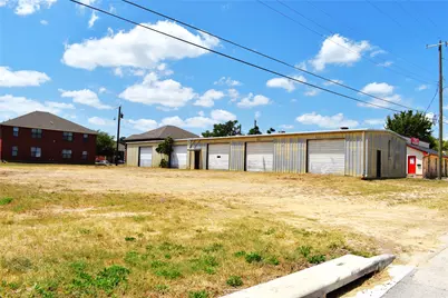 215 Childress Drive, Rockdale, TX 76567 - Photo 17