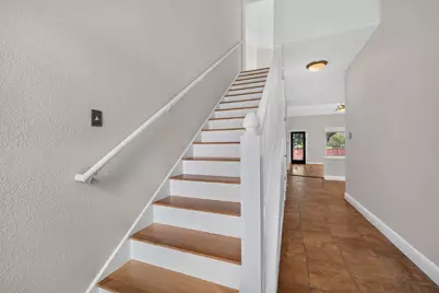 8109 Ganttcrest Drive, Austin, TX 78749 - Photo 11