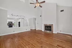 8109 Ganttcrest Dr, Austin, TX 78749 - Photo 5
