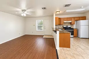 402 Algerita Dr, Georgetown, TX 78628 - Photo 3