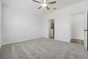 100 Childress St, Hutto, TX 78634 - Photo 9