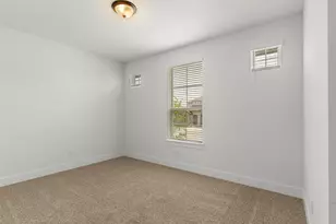 305 Oak Blossom Rd, Liberty Hill, TX 78642 - Photo 5