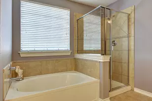 408 Island Oak Dr, Austin, TX 78748 - Photo 13