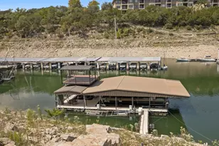 925 Challenger, Lakeway, TX 78734 - Photo 3