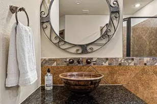 925 Challenger, Lakeway, TX 78734 - Photo 27