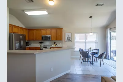 11620 Larch Valley Drive, Austin, TX 78754 - Photo 7