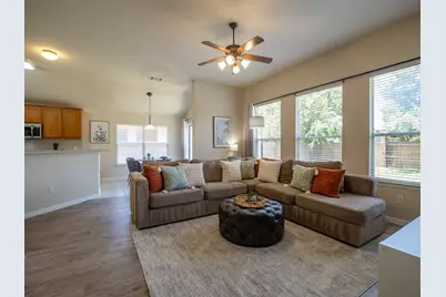 11620 Larch Valley Drive, Austin, TX 78754 - Photo 5
