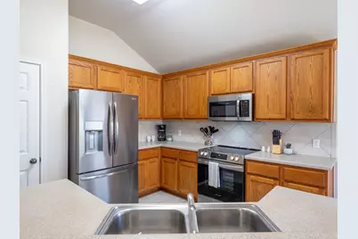 11620 Larch Valley Drive, Austin, TX 78754 - Photo 9