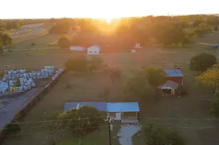 209 Co Rd 310, Rockdale, TX 76567 - Photo 11