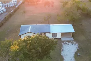 209 Co Rd 310, Rockdale, TX 76567 - Photo 9