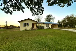 209 Co Rd 310, Rockdale, TX 76567 - Photo 3