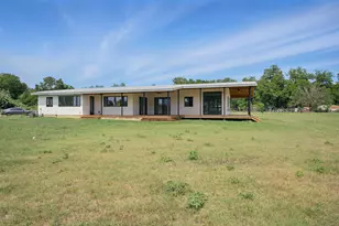 1800 Man O War Dr, Del Valle, TX 78617 - Photo 35