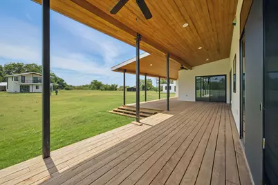 1800 Man O War Drive, Del Valle, TX 78617 - Photo 33