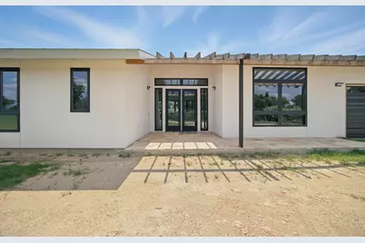 1800 Man O War Drive, Del Valle, TX 78617 - Photo 3