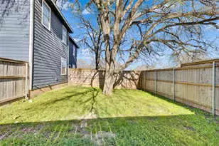3201 Jack Cook Dr, Austin, TX 78723 - Photo 27
