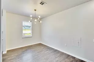3201 Jack Cook Dr, Austin, TX 78723 - Photo 9