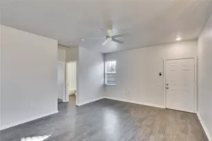 3201 Jack Cook Dr, Austin, TX 78723 - Photo 13