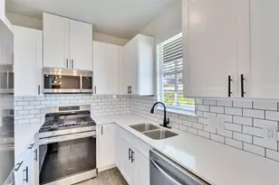 3201 Jack Cook Dr, Austin, TX 78723 - Photo 11