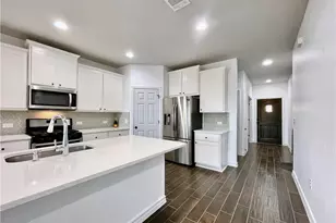 11812 Offaly Dr, Austin, TX 78754 - Photo 11