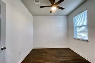 11812 Offaly Dr, Austin, TX 78754 - Photo 7