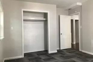 1405 Bob Harrison St, Austin, TX 78702 - Photo 11