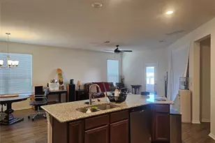 210 Summit Dr, Lockhart, TX 78644 - Photo 5