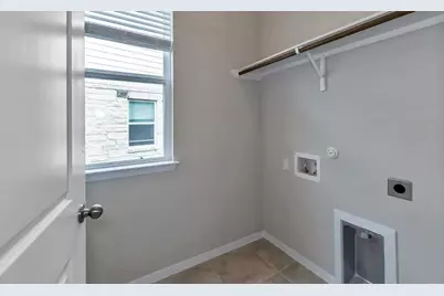 2800 Joe Dimaggio Boulevard #88, Round Rock, TX 78665 - Photo 9