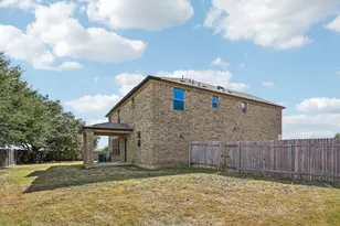4002 King's Canyon Dr, Taylor, TX 76574 - Photo 39