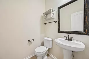 4002 King's Canyon Dr, Taylor, TX 76574 - Photo 17