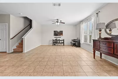 140 Lynn Crest Bend, Buda, TX 78610 - Photo 9